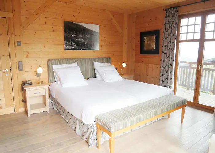 Between Boutique Hotel