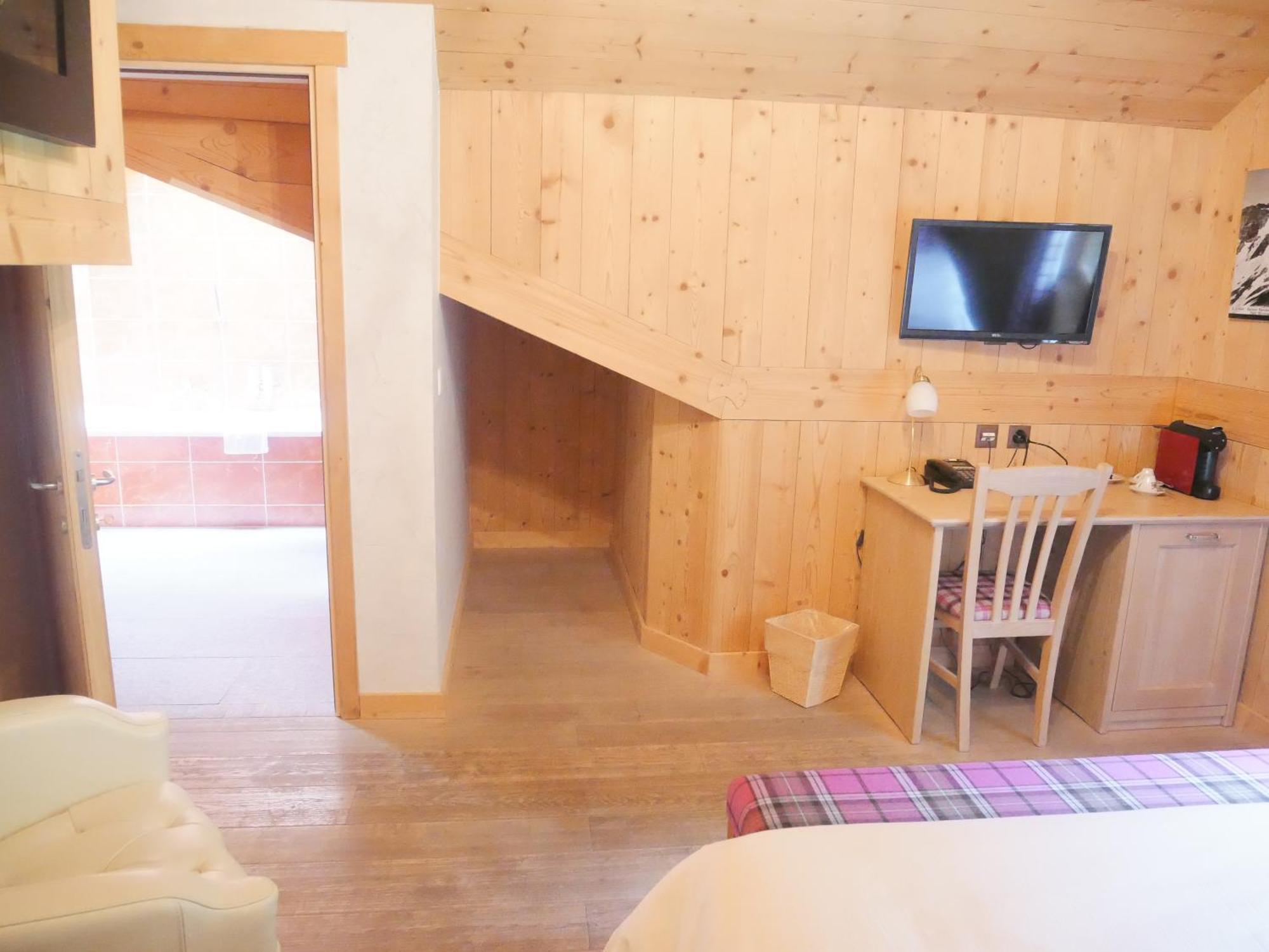 Between Boutique Hotel 3*